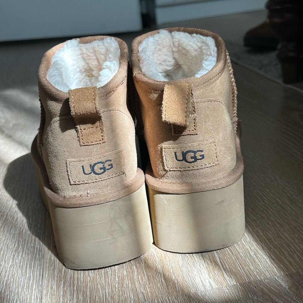 Ugg Classic Ultra Mini Platform